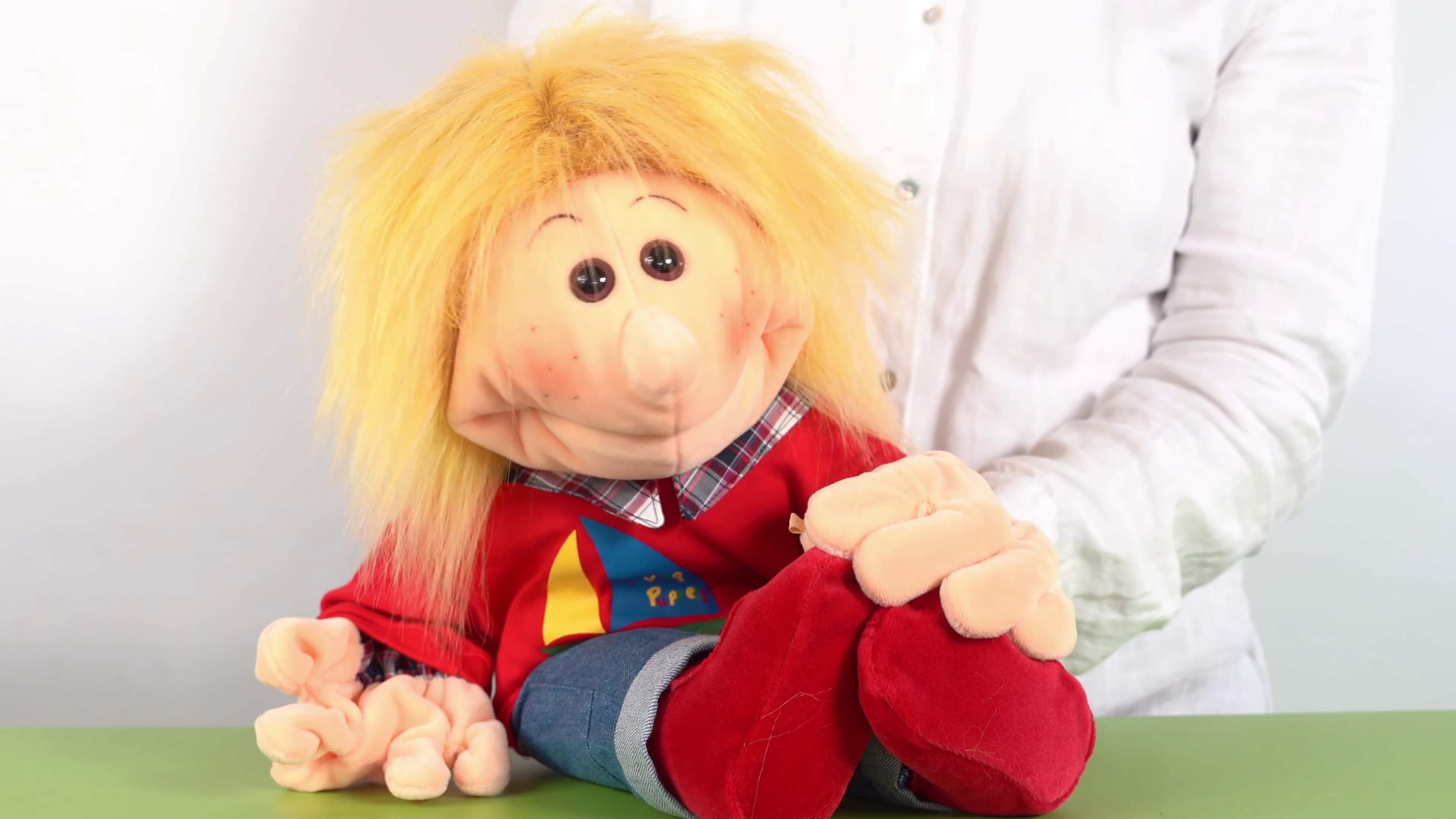 Living Puppets hand puppet small Lasse Demo