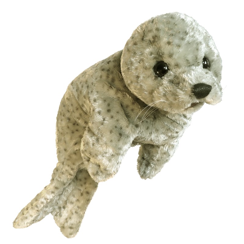 Folkmanis Handpuppe Seehund in hellem Grau mit dunkelbraunen Flecken, schwarzen Glasaugen und Schnurrhaaren, Schrägansicht