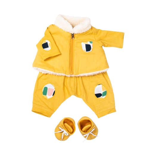 Outdoor-Set von Rubens Barn: gelbe Jacke mit Teddyfutter, Hose und Schnürschühchen