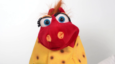 Living Puppets Handpuppe Drache Ottilie im Ei Demo