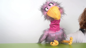 Living Puppets Handpuppe Vogel Madame Quassel Schlamassel Demo